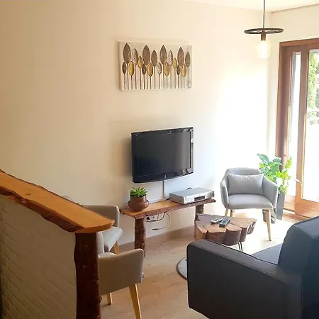 A La Campagne 3 Etoiles A 30min Des Pistes De Mont Dore Sancy アパート Messeix