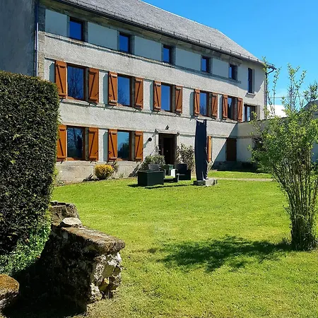 A La Campagne 3 Etoiles A 30min Des Pistes De Mont Dore Sancy アパート Messeix