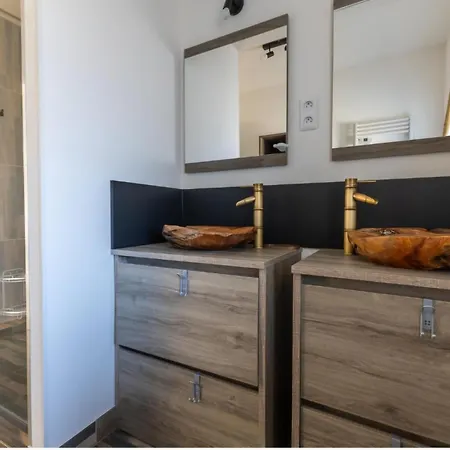 A La Campagne 3 Etoiles A 30min Des Pistes De Mont Dore Sancy アパート Messeix